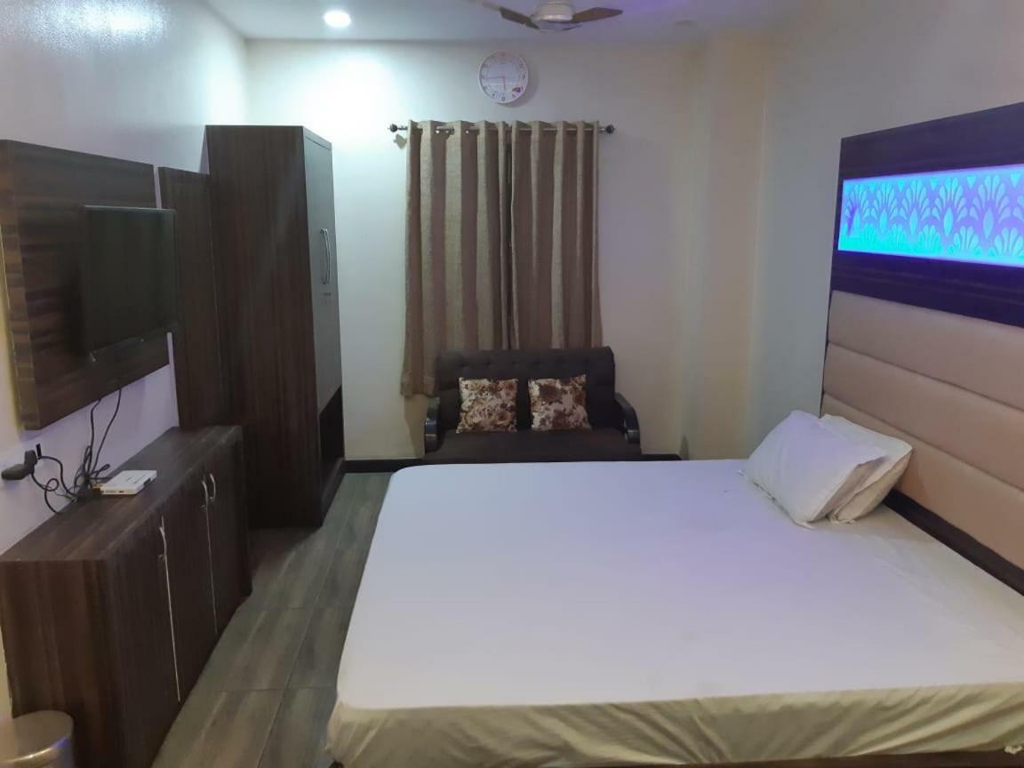 Hotel Midtown & Restaurant Jhunjhunu Экстерьер фото