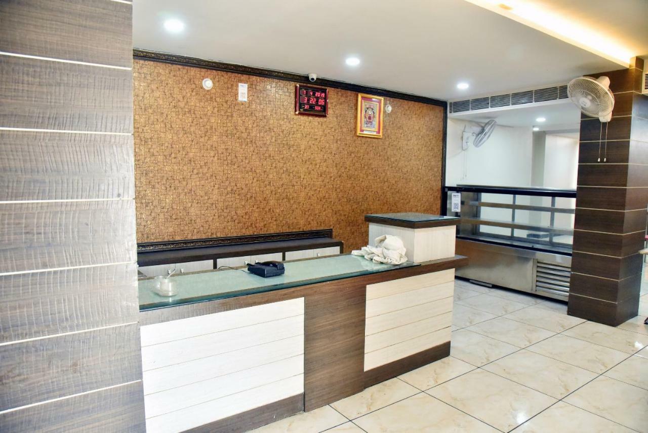 Hotel Midtown & Restaurant Jhunjhunu Экстерьер фото