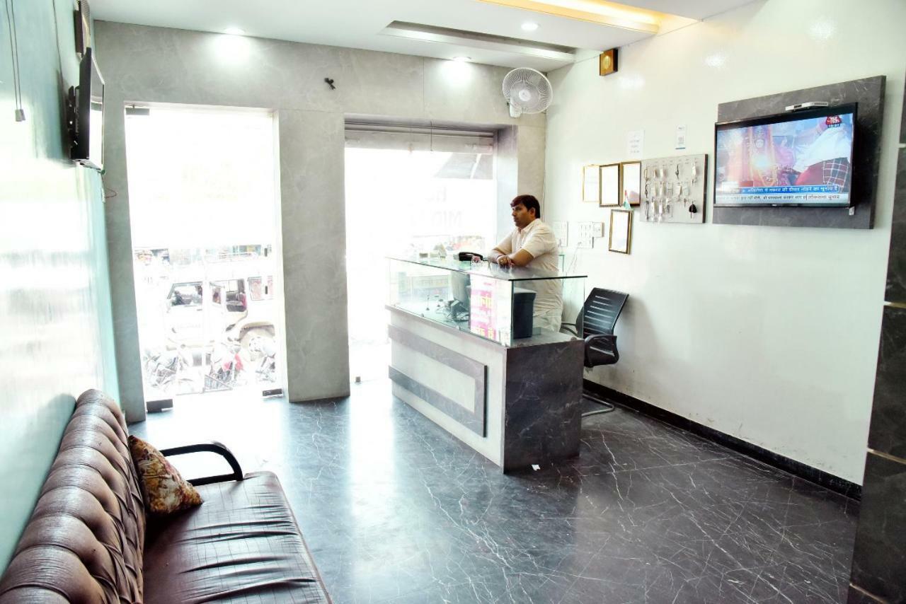 Hotel Midtown & Restaurant Jhunjhunu Экстерьер фото